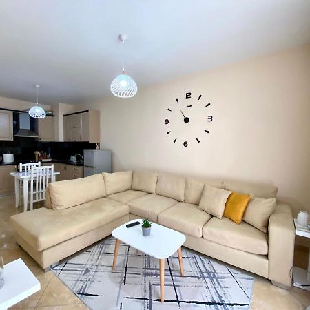 Chlo Apartment 2 Tirana Zewnętrze zdjęcie