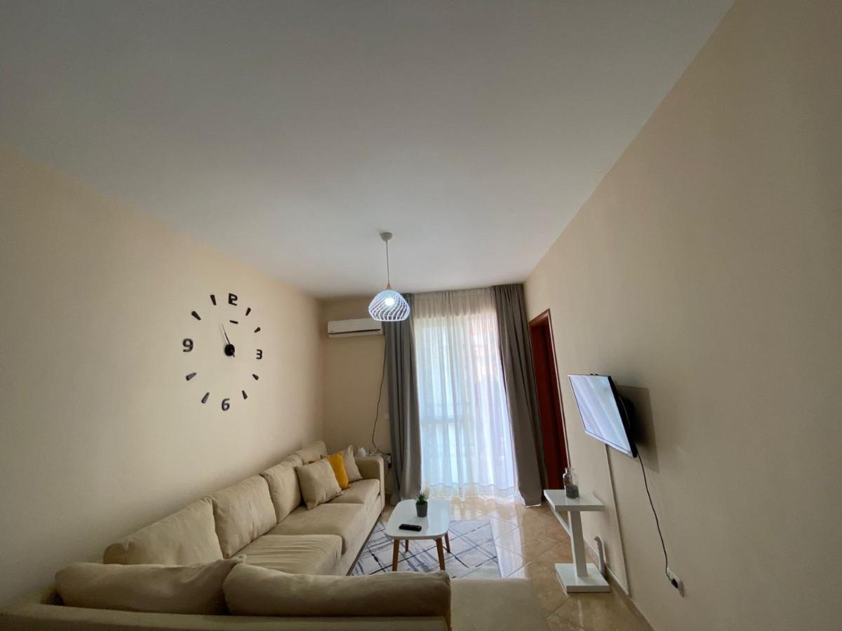Chlo Apartment 2 Tirana Zewnętrze zdjęcie